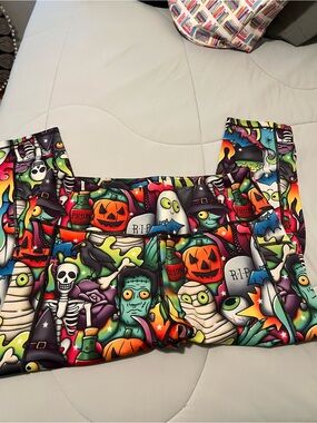 Constantly Varied Gear Halloween Cartoon Leggings - Green, Purple, Orange, Black